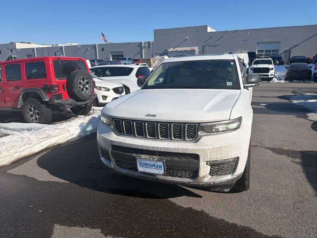 Used 2022 Jeep Grand Cherokee L Limited image 2