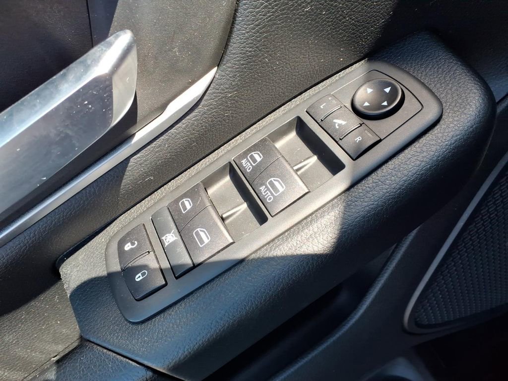 Used 2021 RAM 1500 Big Horn image 17