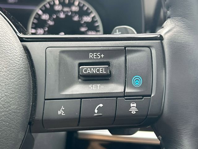 Used 2022 Nissan Pathfinder Platinum w/ Lighting Package (N92) image 33