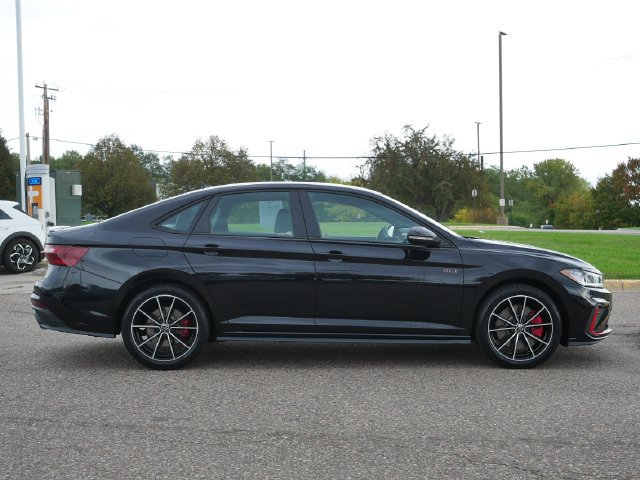 Certified 2025 Volkswagen Jetta GLI Autobahn FWD image 8