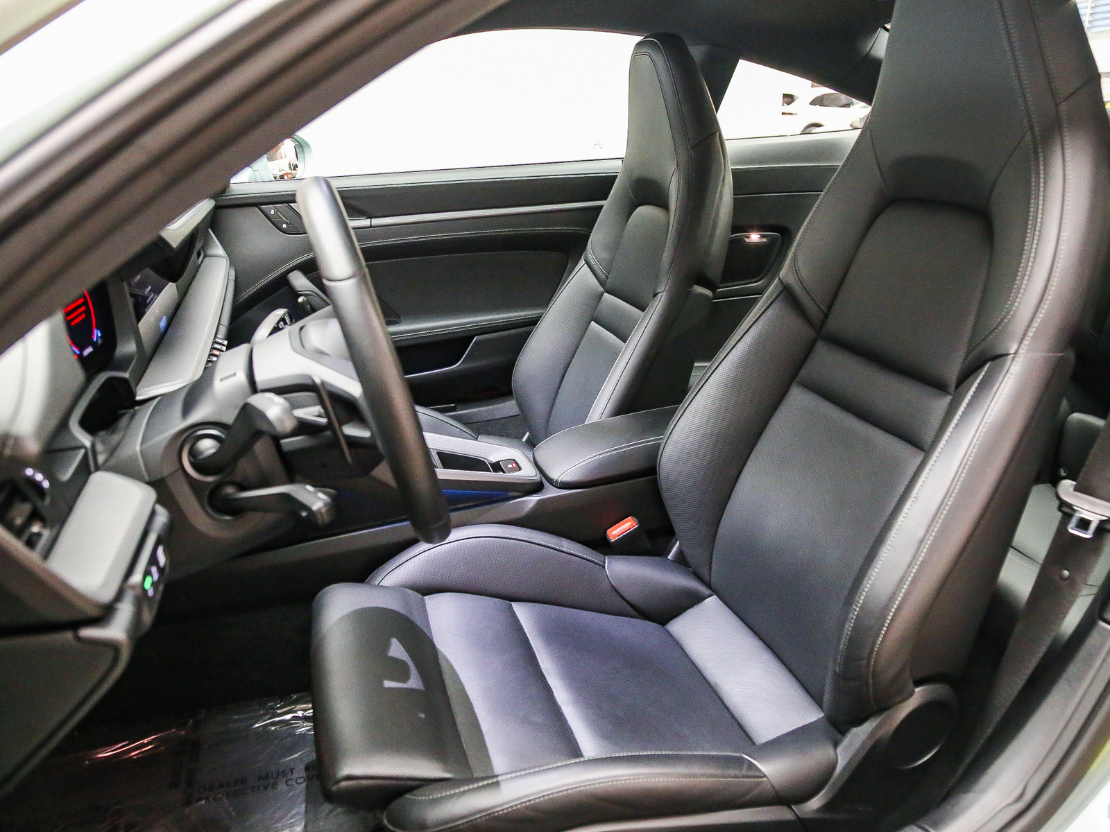 Certified 2025 Porsche 911 Carrera w/ Premium Package RWD image 5