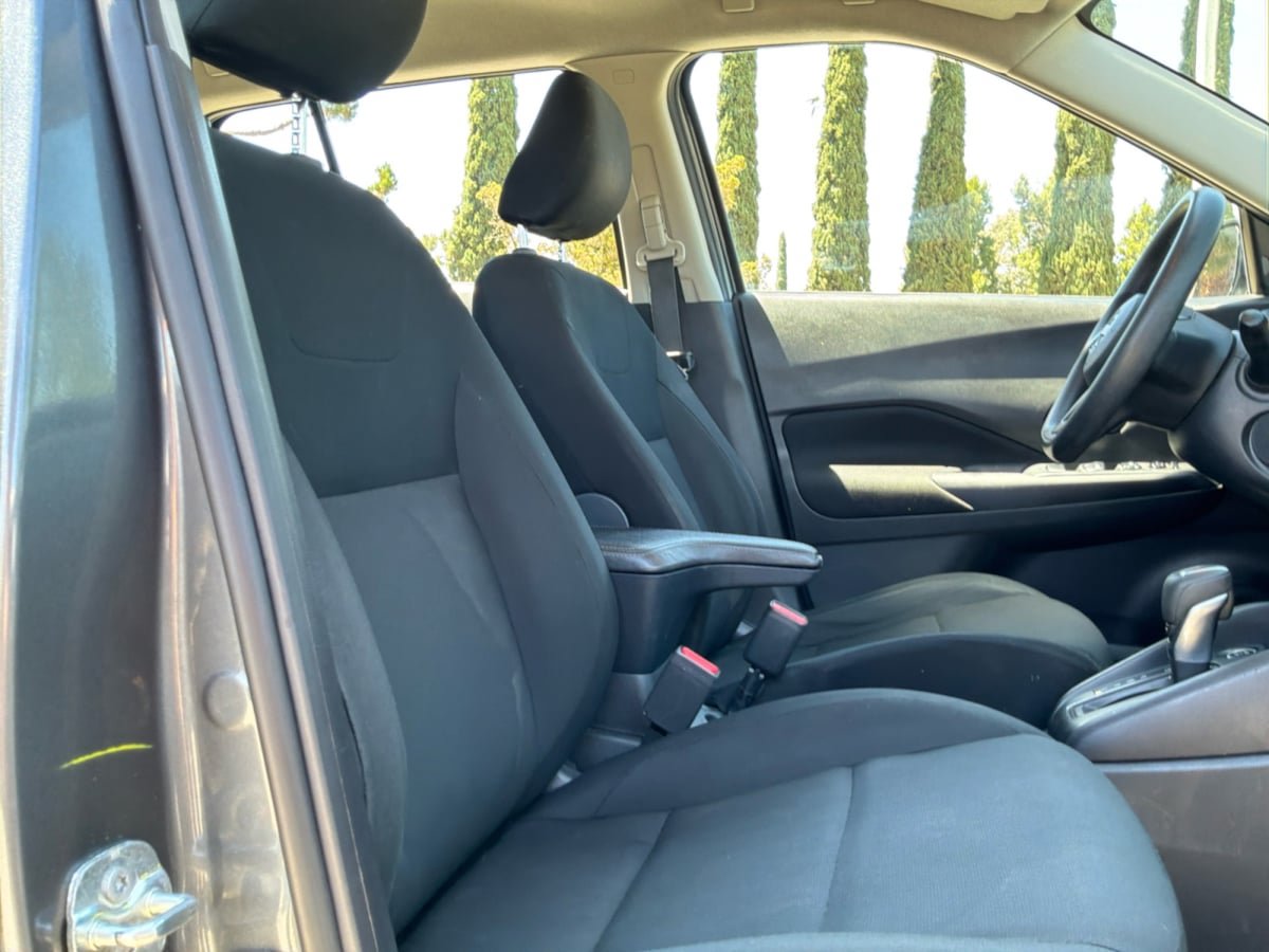 Used 2023 Nissan Kicks S FWD image 20