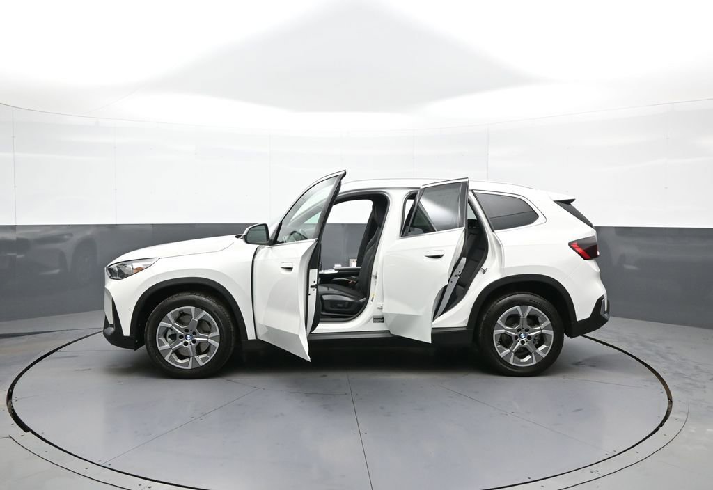 Used 2023 BMW X1 xDrive28i w/ Convenience Package AWD/4WD image 45