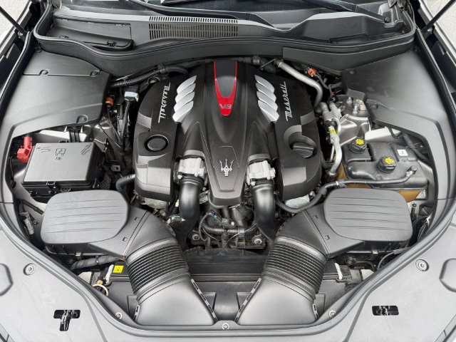 Used 2019 Maserati Levante GTS AWD/4WD image 51