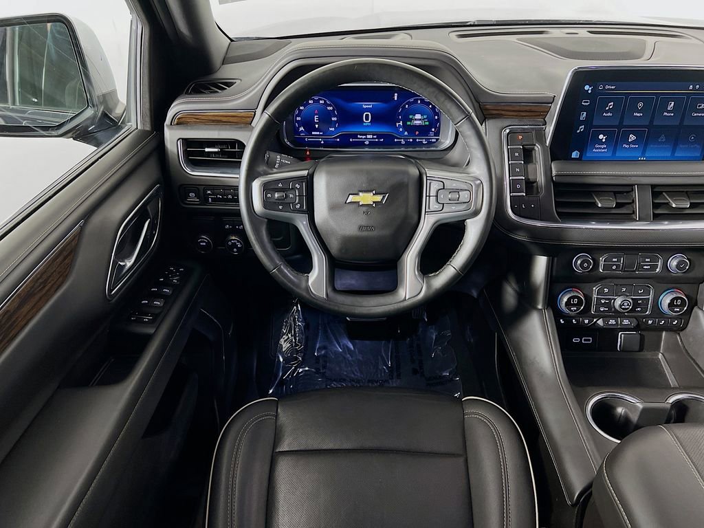 Used 2023 Chevrolet Suburban Premier image 23