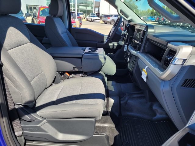New 2026 Ford F250 XL w/ XL Driver Assist Package RWD image 45