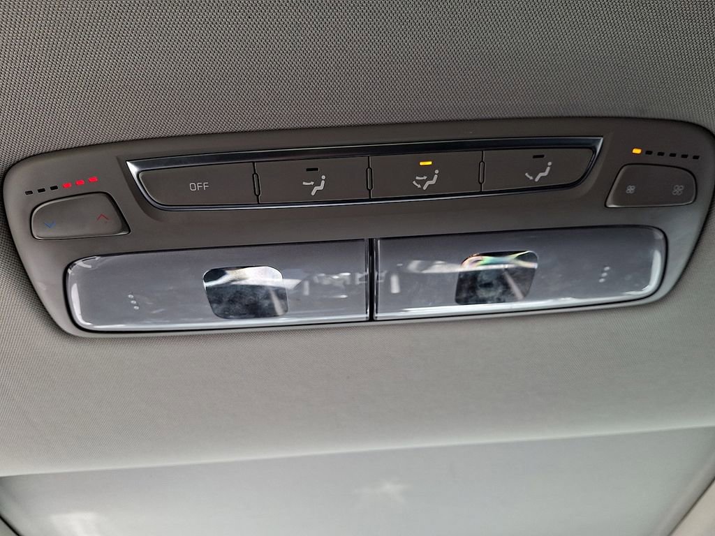 Used 2020 Kia Telluride S AWD/4WD image 14