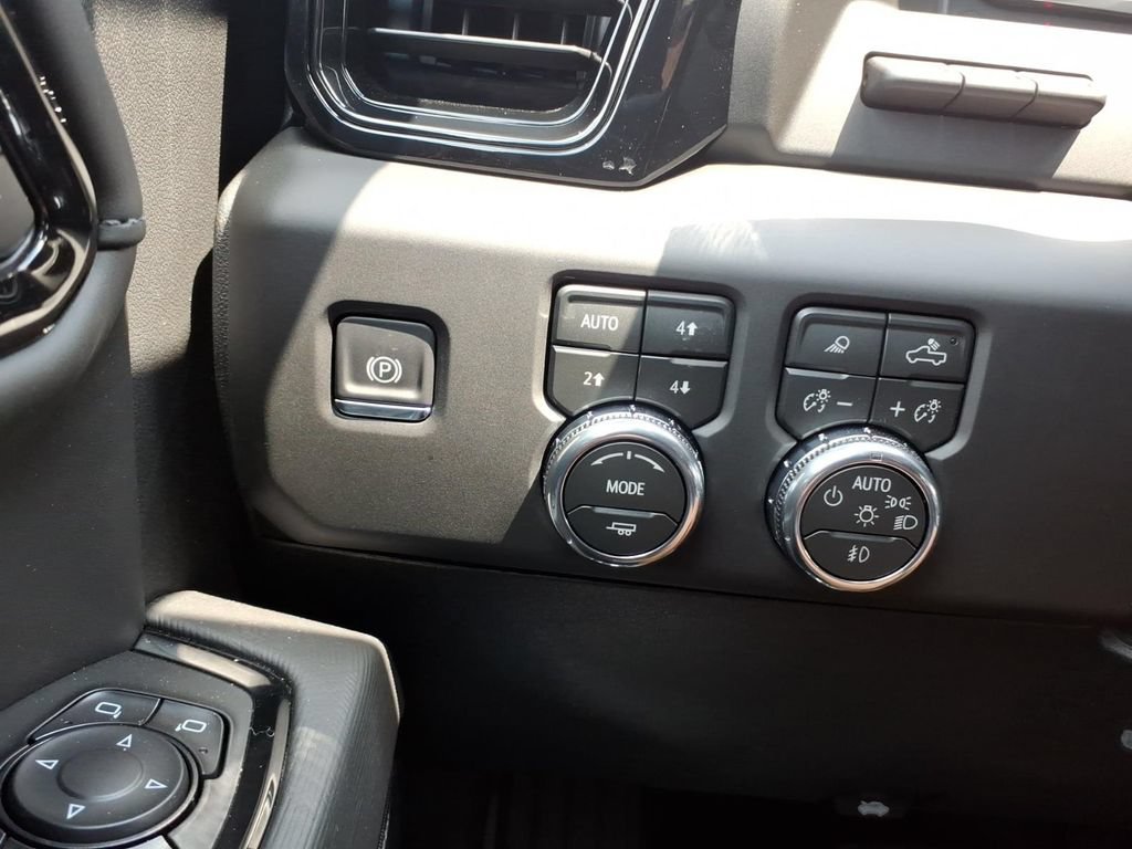 New 2026 GMC Sierra 2500 AT4X AWD/4WD image 20