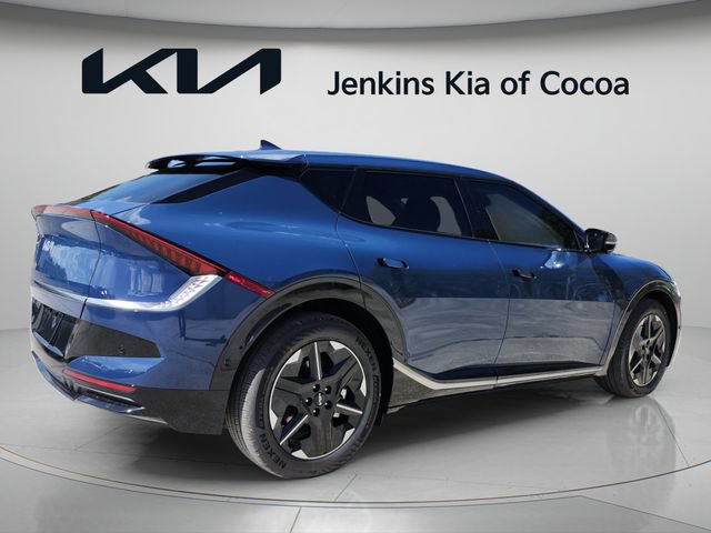 New 2026 Kia EV6 Wind RWD image 3