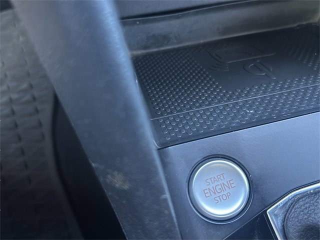 Used 2022 Volkswagen Taos SE w/ Panoramic Sunroof Package image 31