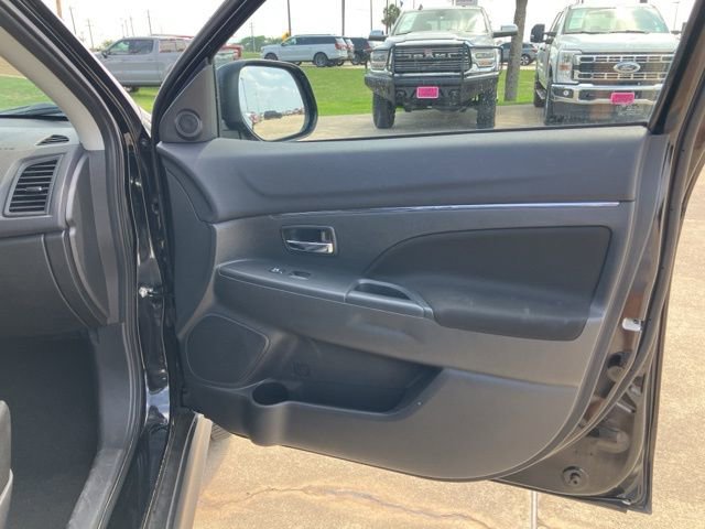 Used 2024 Mitsubishi Outlander Sport ES AWD/4WD image 12