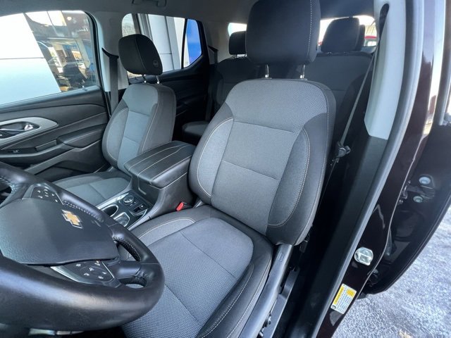 Used 2020 Chevrolet Traverse LT w/ Driver Confidence II Package image 14