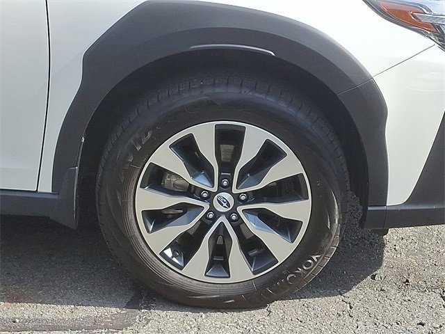 Used 2023 Subaru Outback Touring image 9