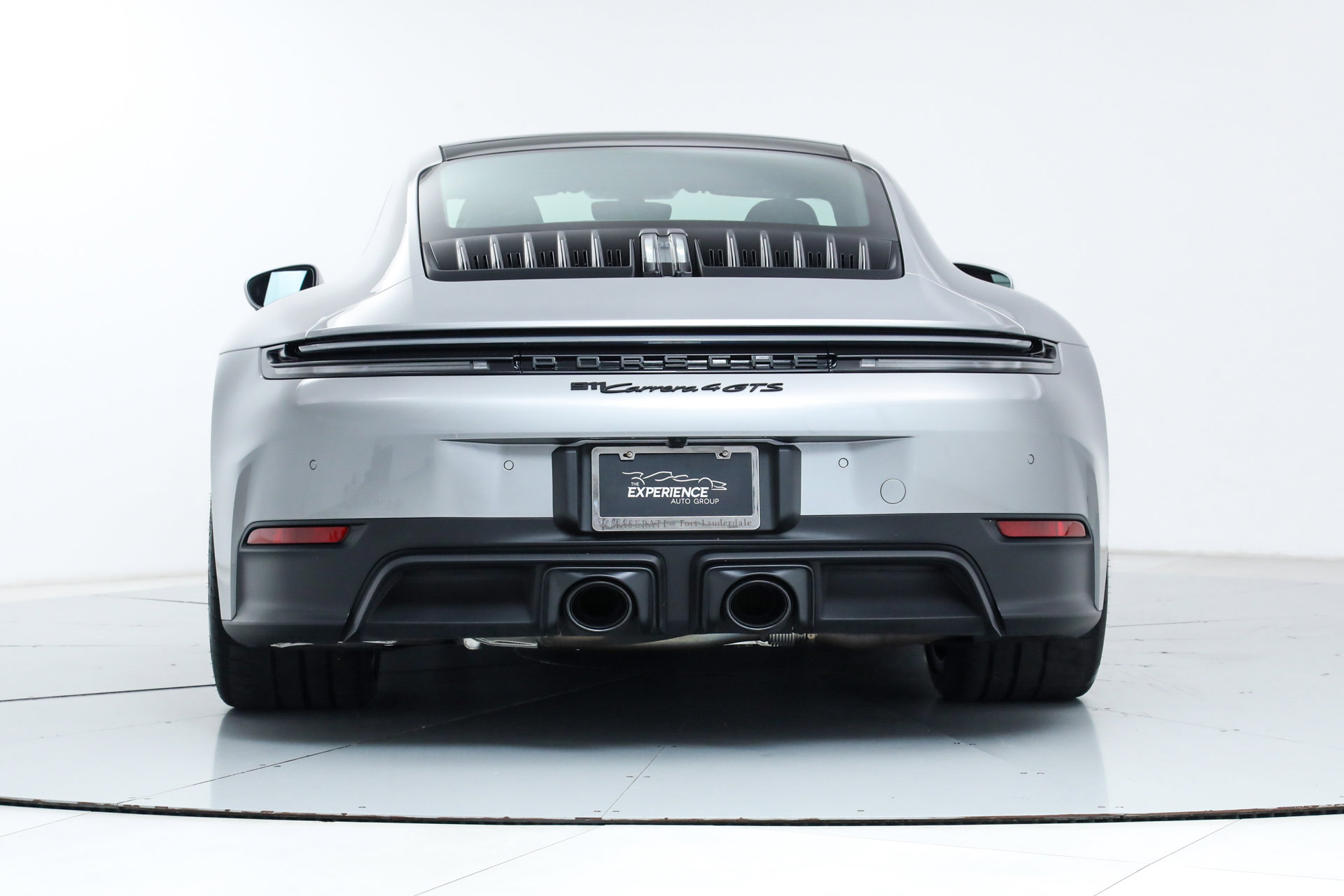 Used 2025 Porsche 911 Carrera 4 GTS image 4