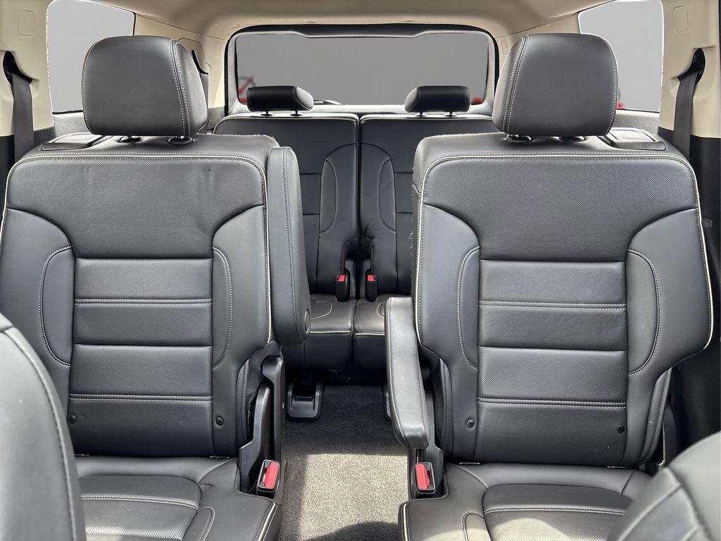 Used 2023 GMC Acadia Denali w/ Denali Technology Package image 20