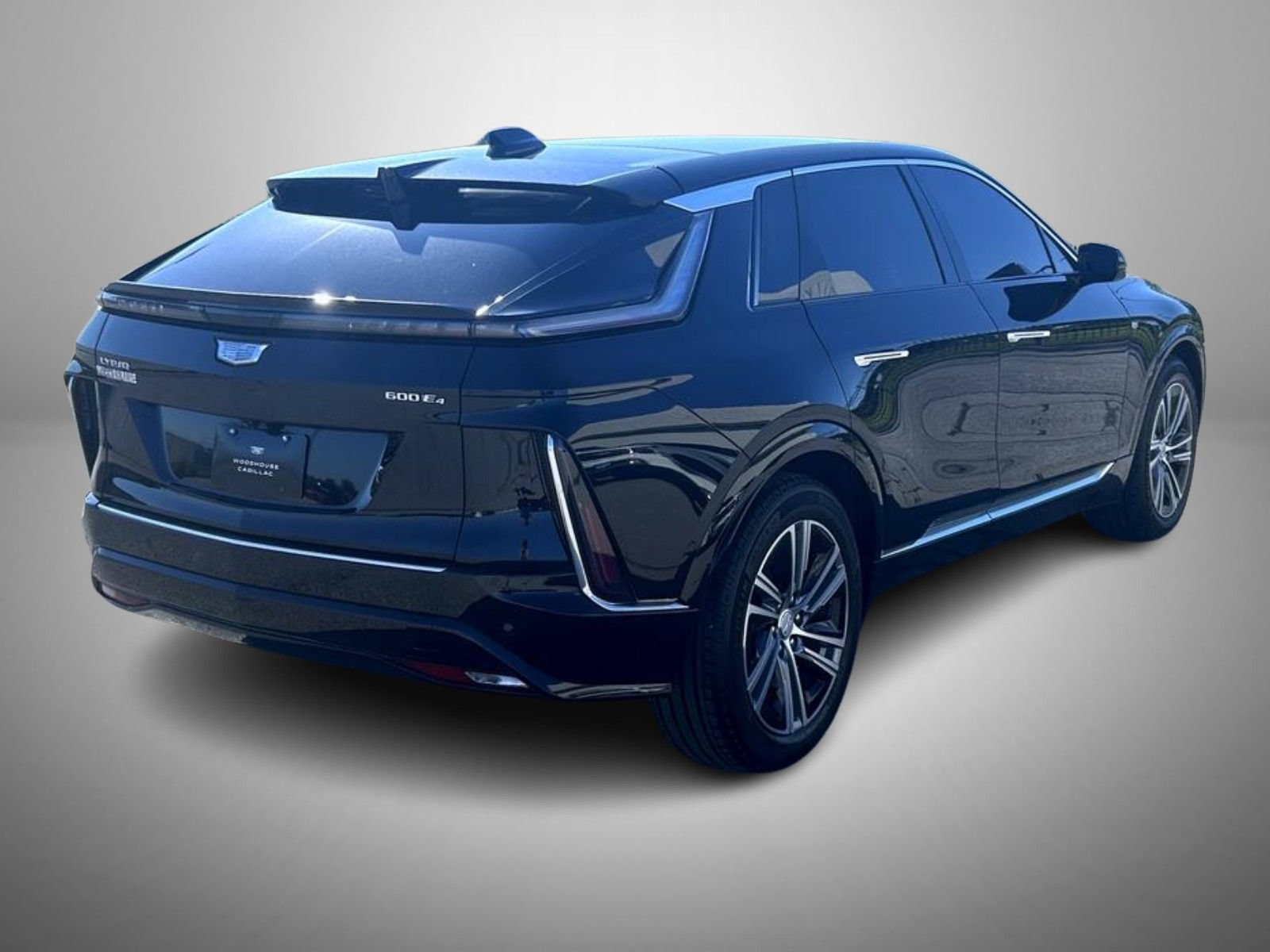Certified 2024 Cadillac Lyriq Luxury AWD/4WD image 5