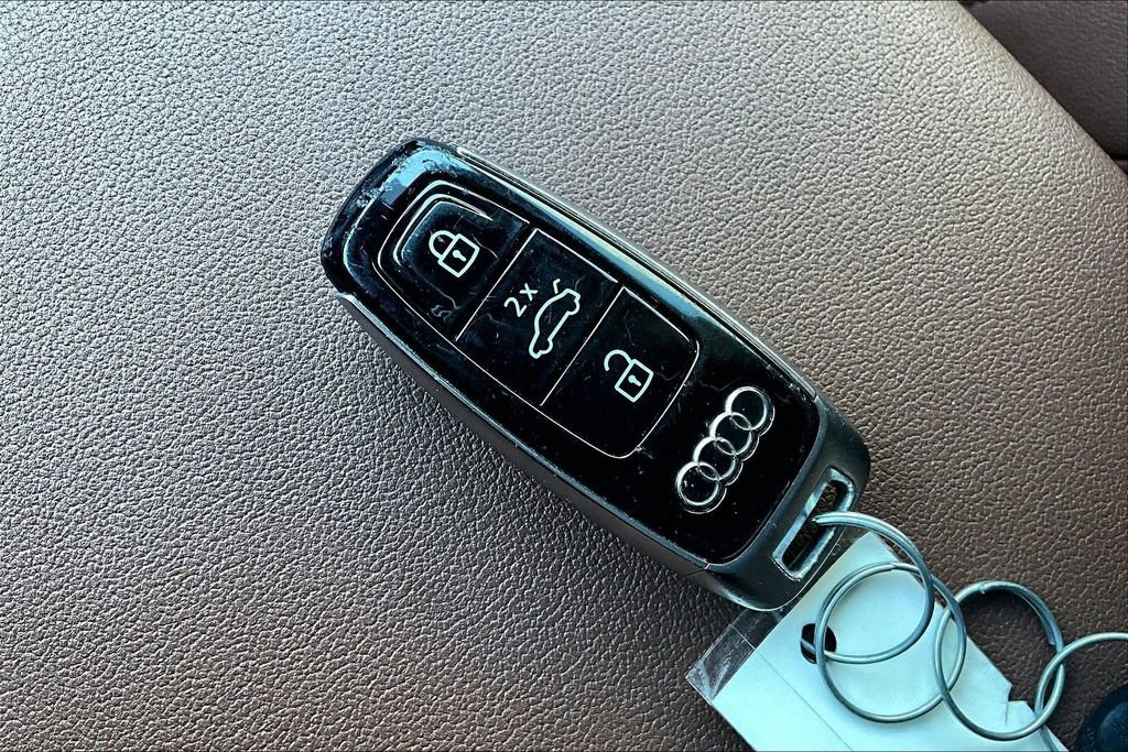 Used 2021 Audi Q7 2.0T Premium w/ Convenience Package image 13