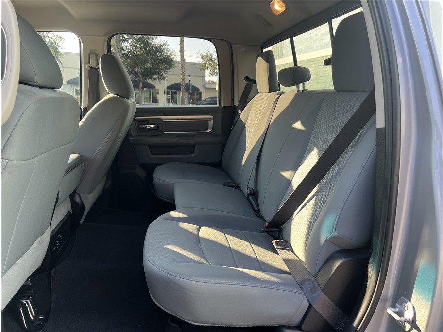 Used 2019 RAM 1500 Classic SLT RWD image 12