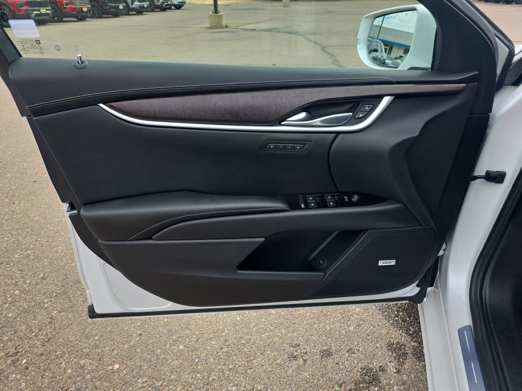 Used 2019 Cadillac XTS Luxury w/ Driver Awareness Package AWD/4WD image 10
