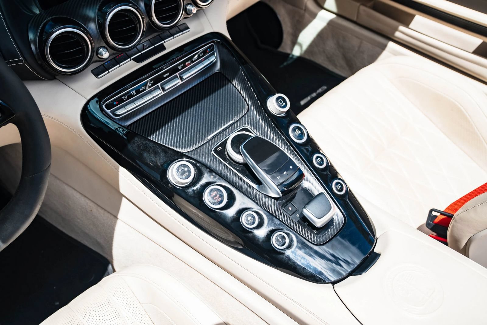 Used 2018 Mercedes-Benz AMG GT C image 16