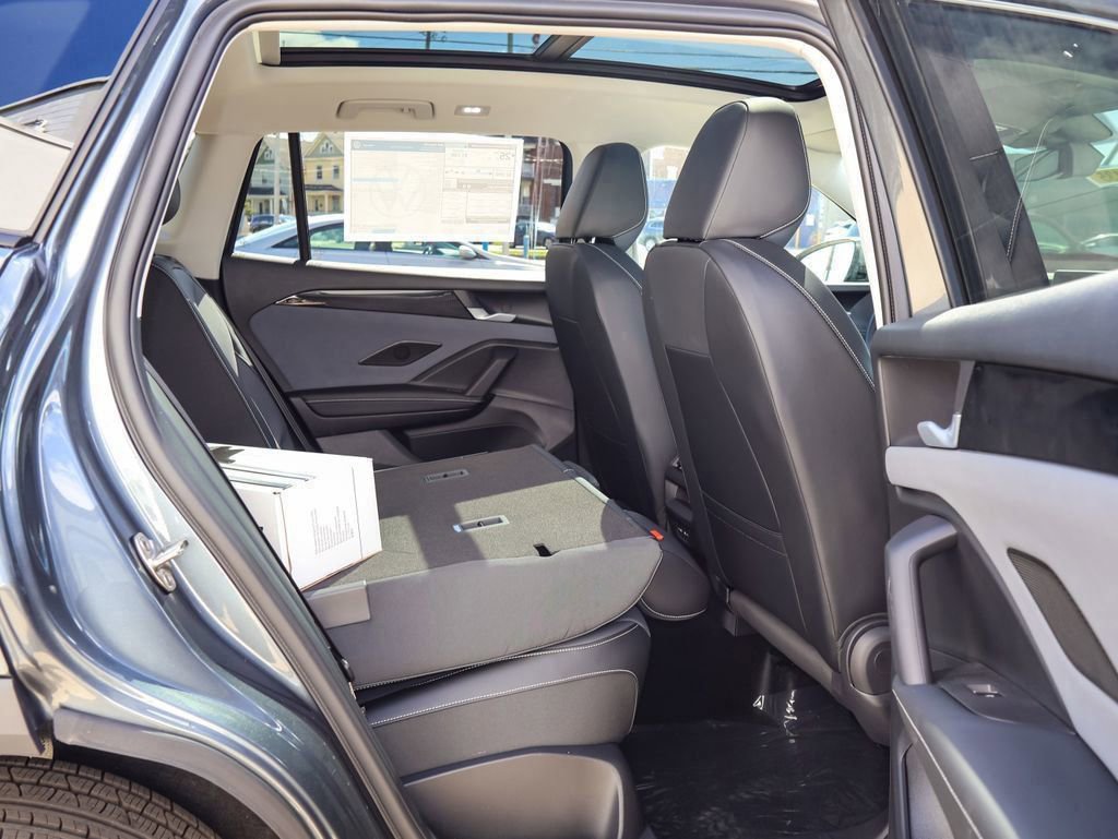 New 2026 Volkswagen Tiguan SE AWD/4WD image 29