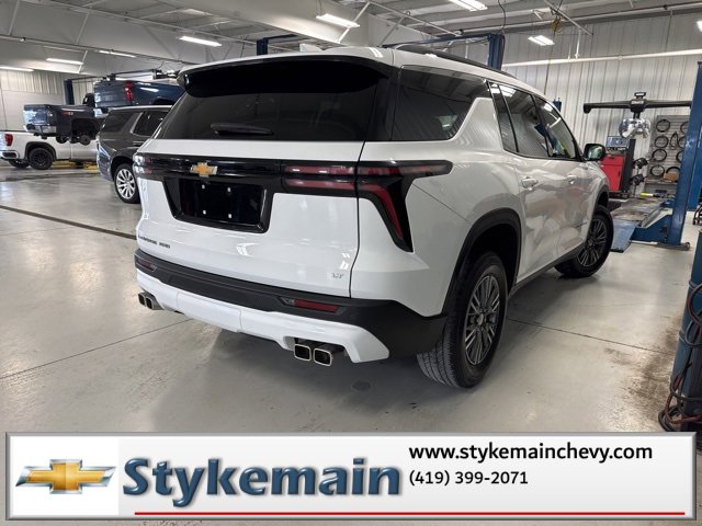 Used 2024 Chevrolet Traverse LT image 13