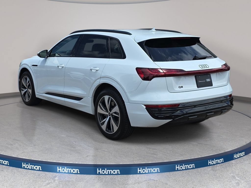 Certified 2024 Audi Q8 e-tron Premium Plus AWD/4WD image 7