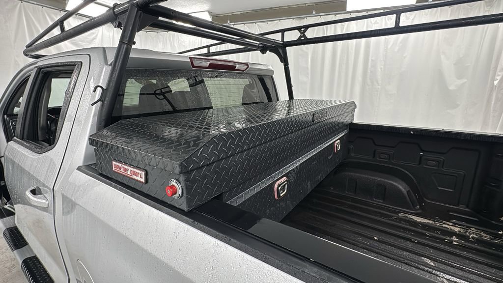 Used 2021 Chevrolet Silverado 1500 LT w/ Bed Protection Package image 18