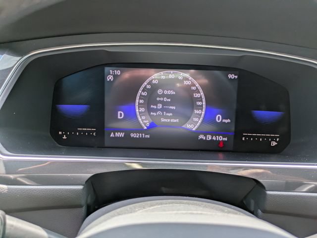 Used 2023 Volkswagen Tiguan SE R-Line FWD image 28