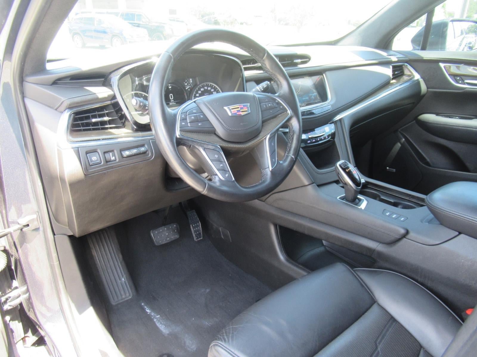 Used 2019 Cadillac XT5 Platinum AWD/4WD image 19
