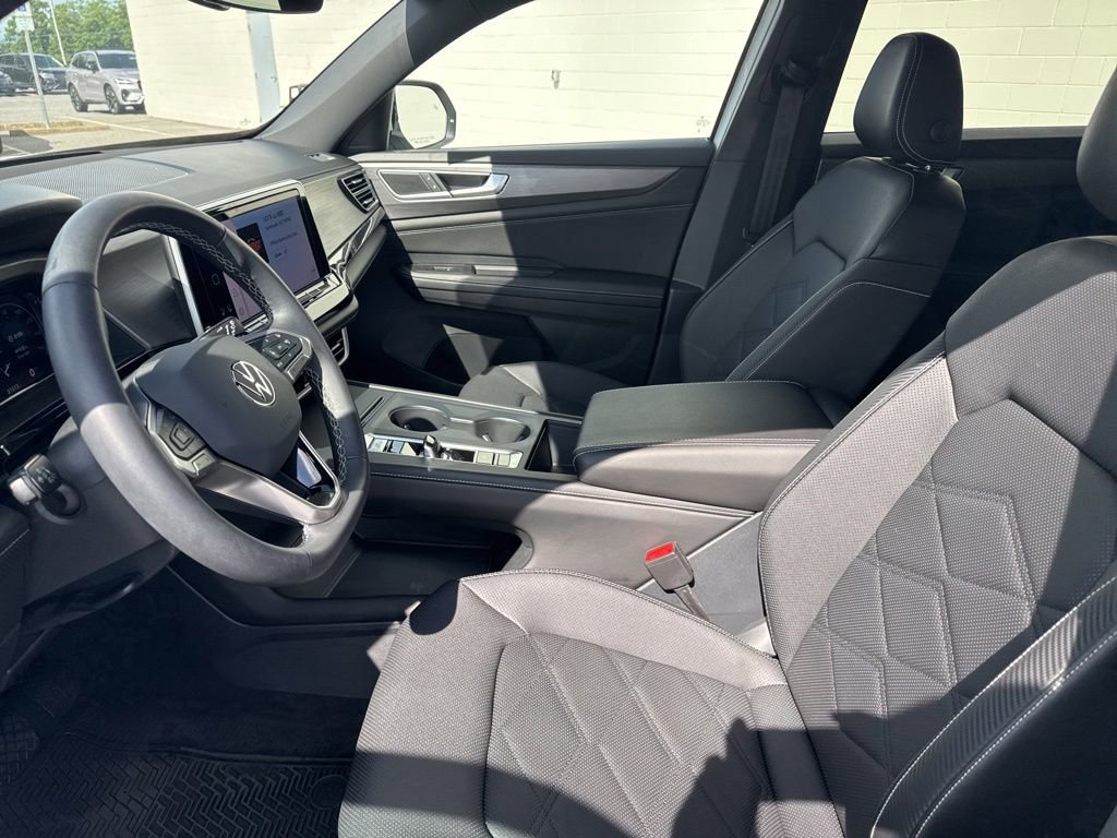 Certified 2024 Volkswagen Atlas Cross Sport SE AWD/4WD image 20