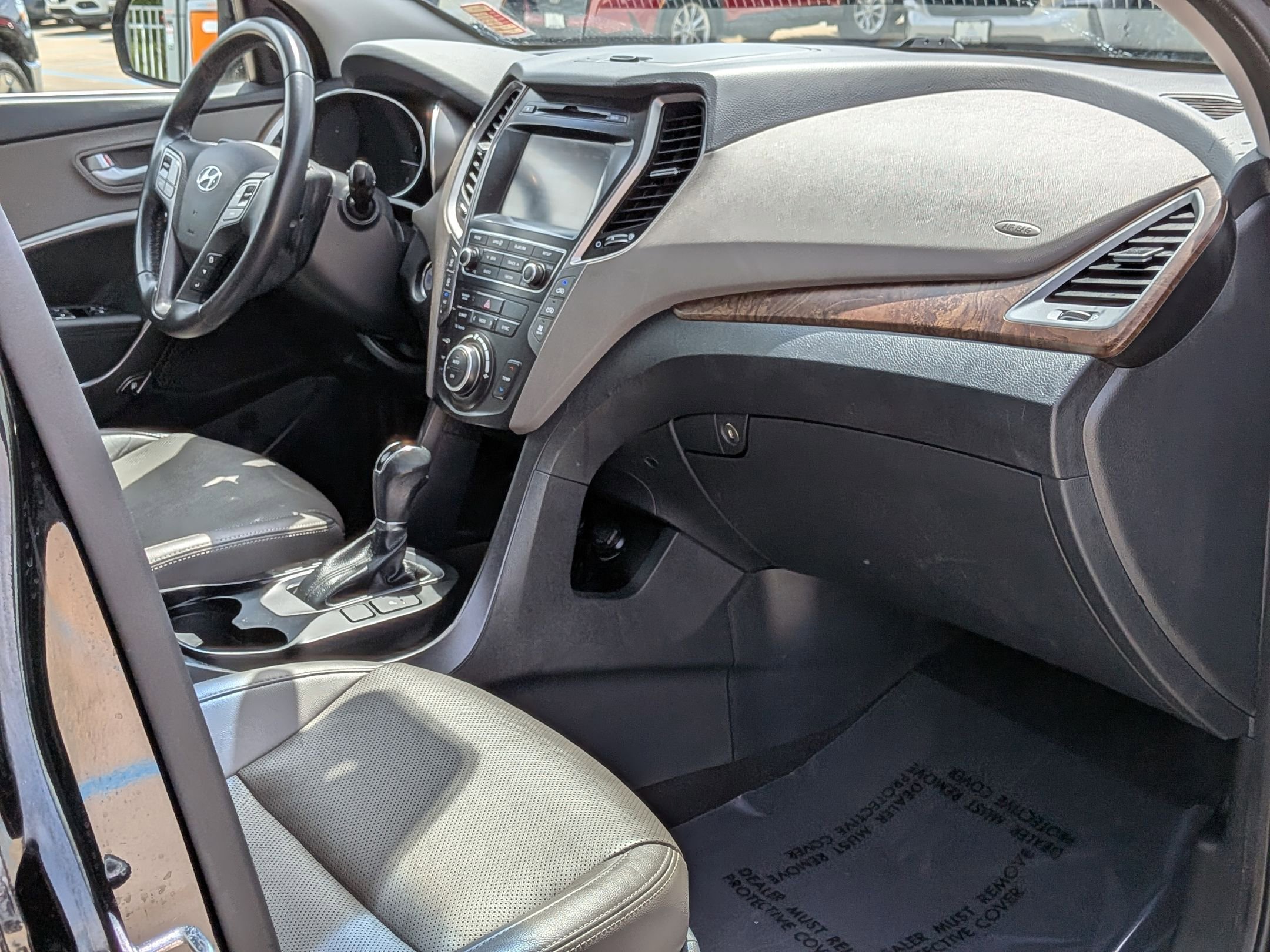 Used 2017 Hyundai Santa Fe Limited AWD/4WD image 31