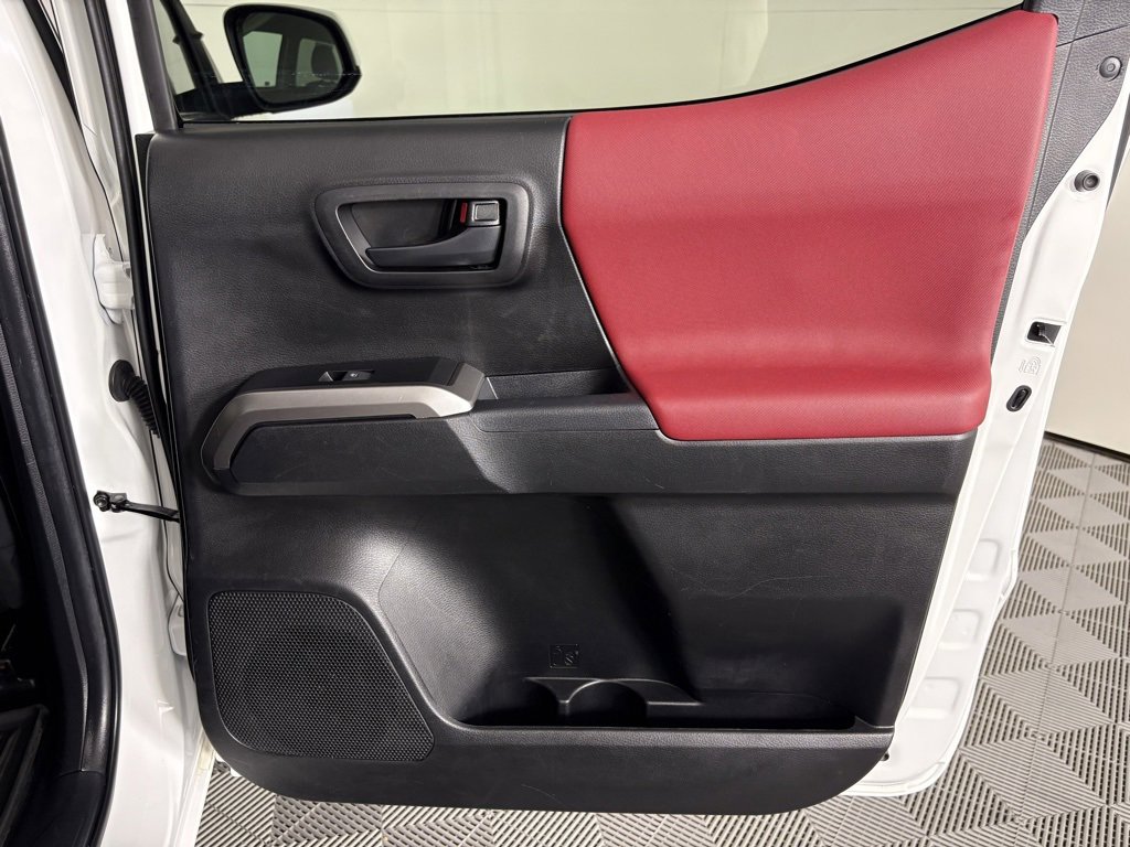 Used 2022 Toyota Tacoma SR5 image 37