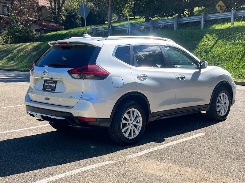 Used 2020 Nissan Rogue SV image 20