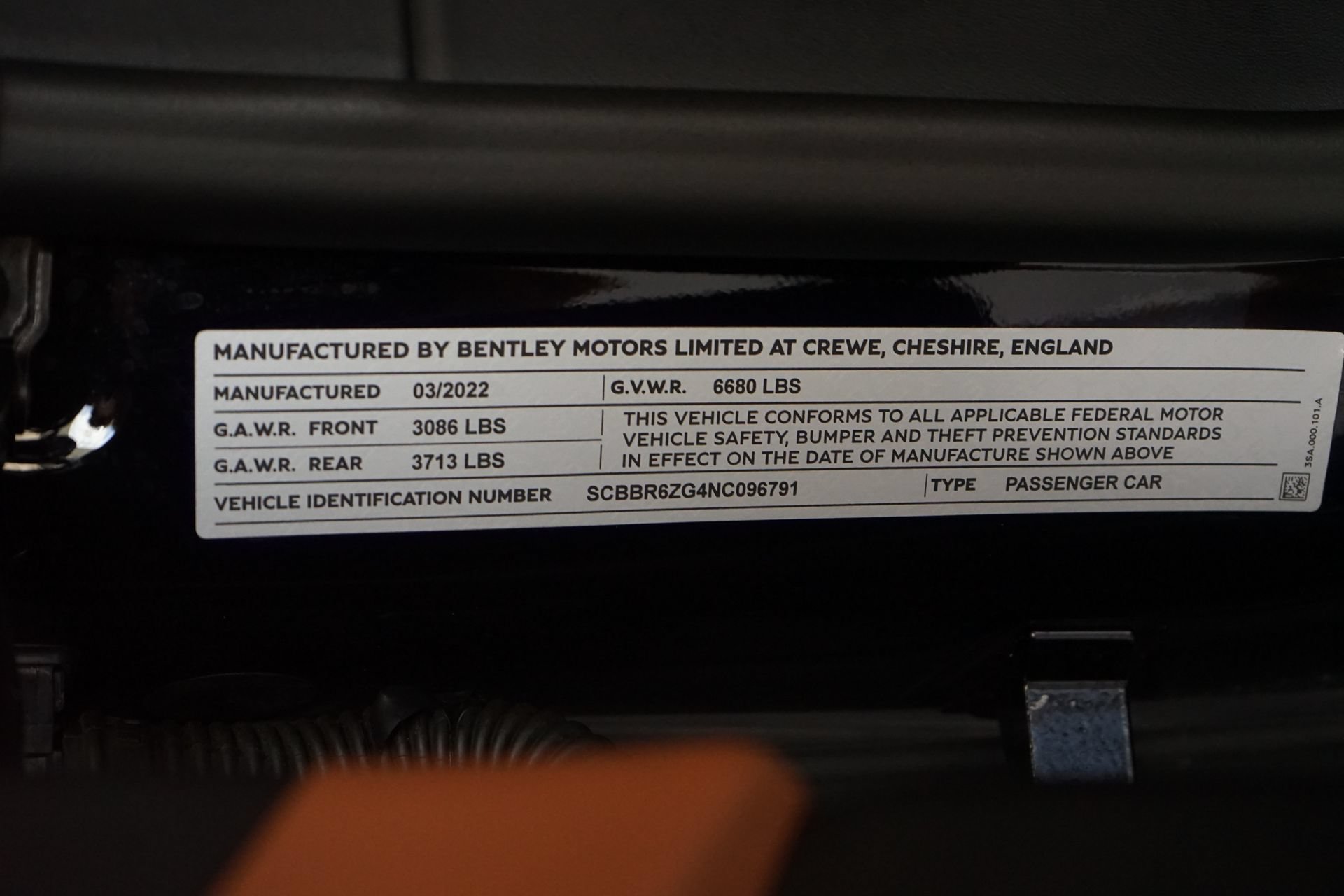 Used 2022 Bentley Flying Spur Plug-In Hybrid AWD/4WD image 36