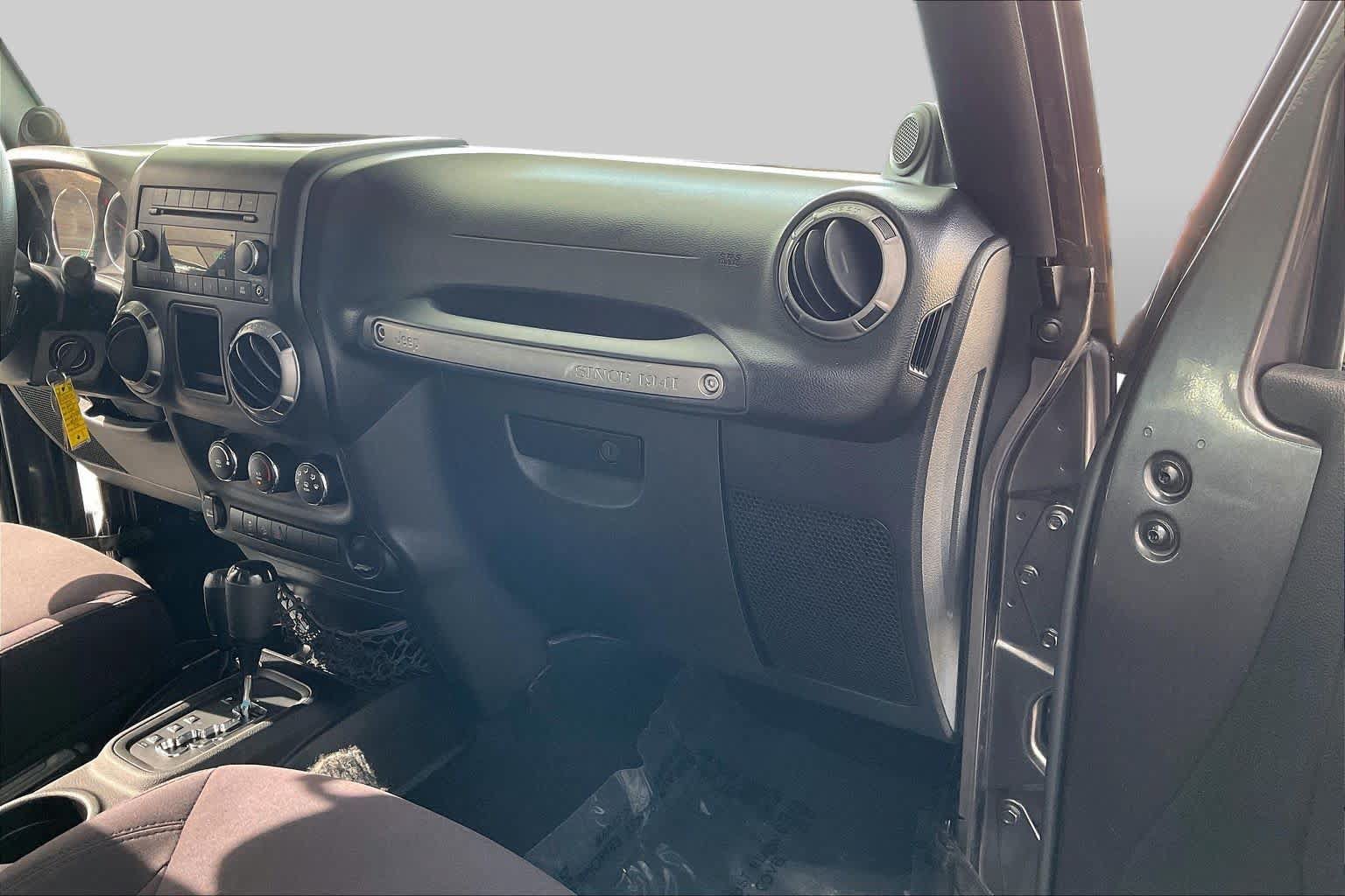 Used 2014 Jeep Wrangler Sport AWD/4WD image 19