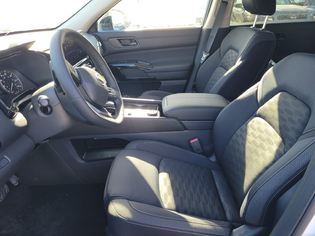 New 2026 Nissan Pathfinder SV AWD/4WD image 15