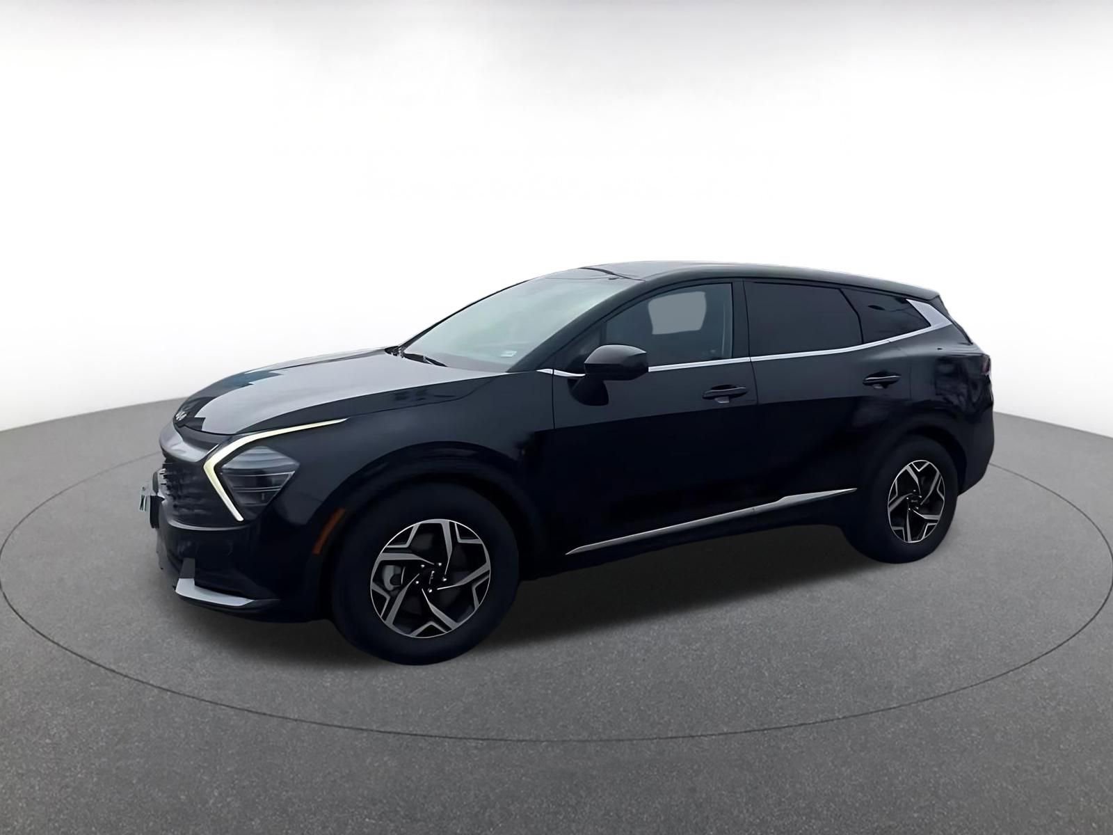 Used 2025 Kia Sportage LX FWD image 8