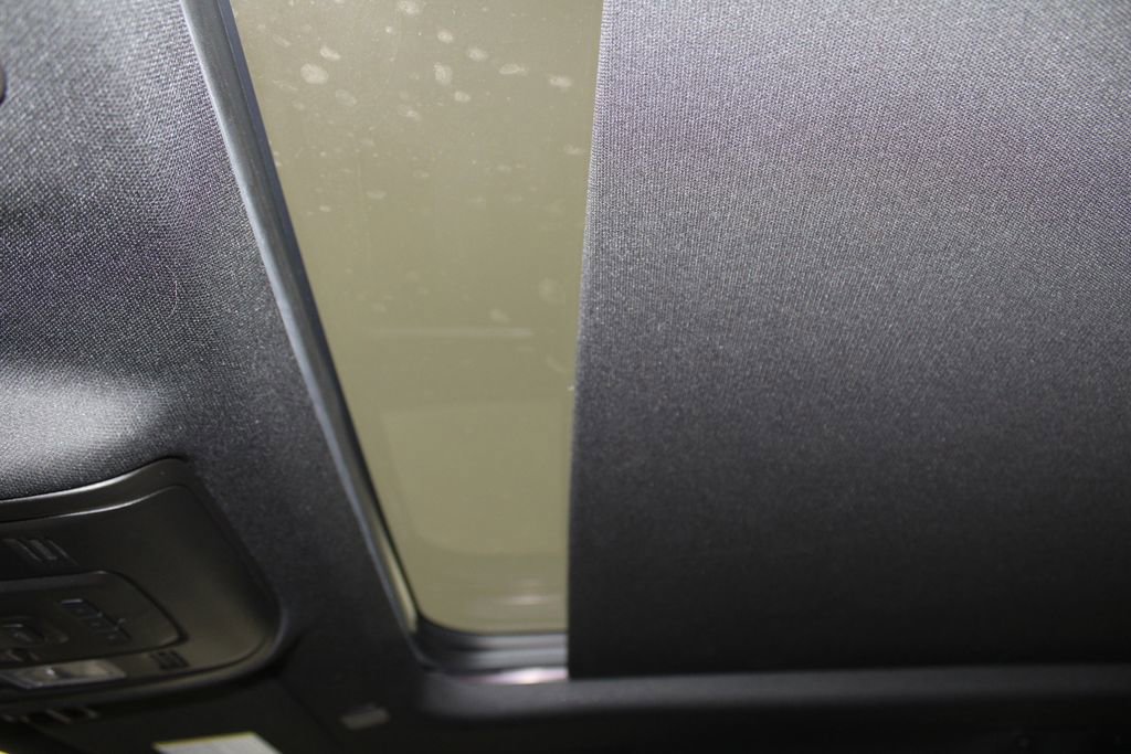 Used 2022 GMC Yukon Denali image 47