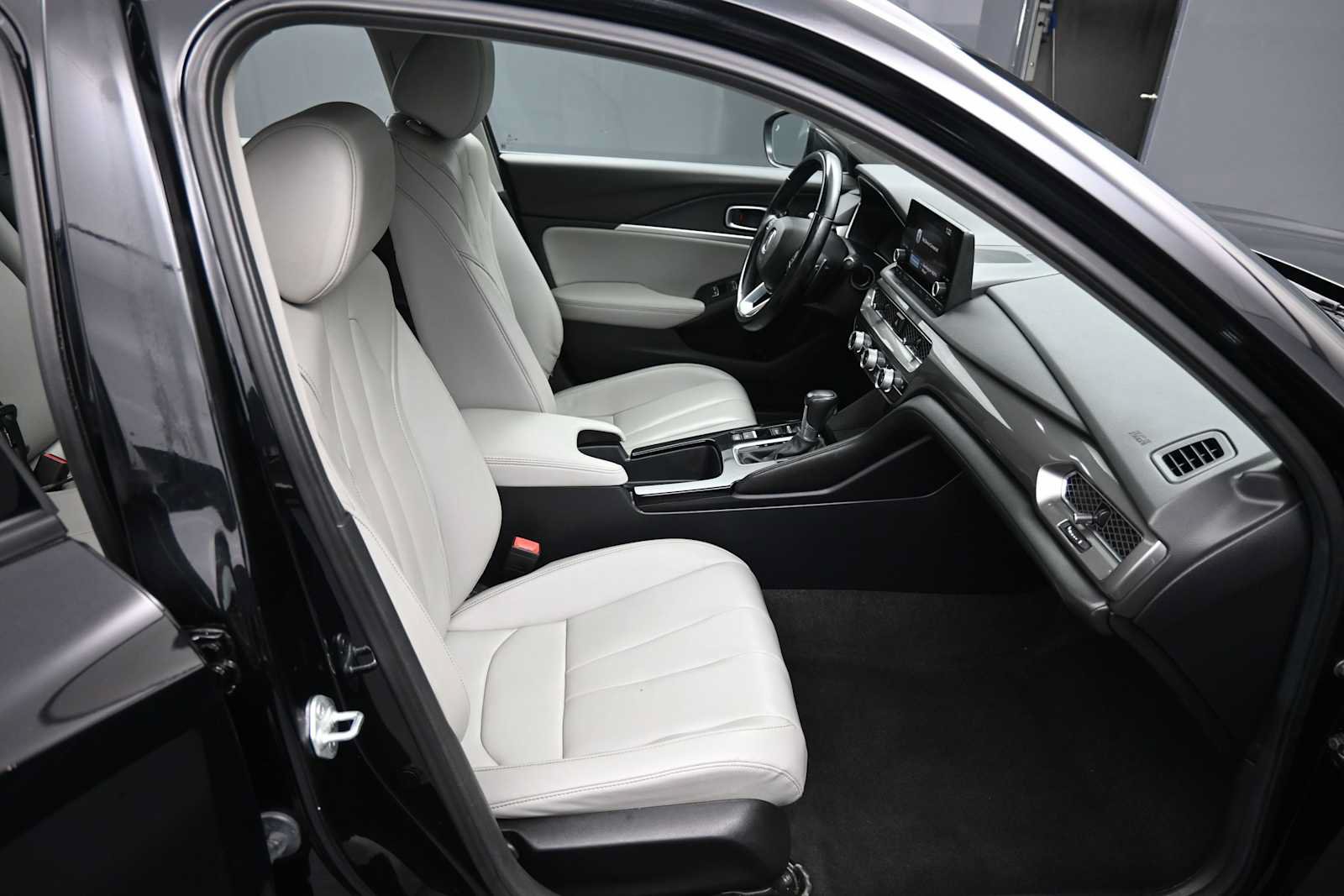Certified 2024 Acura Integra FWD image 23