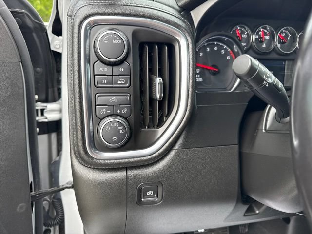 Used 2021 Chevrolet Silverado 1500 LT AWD/4WD image 19