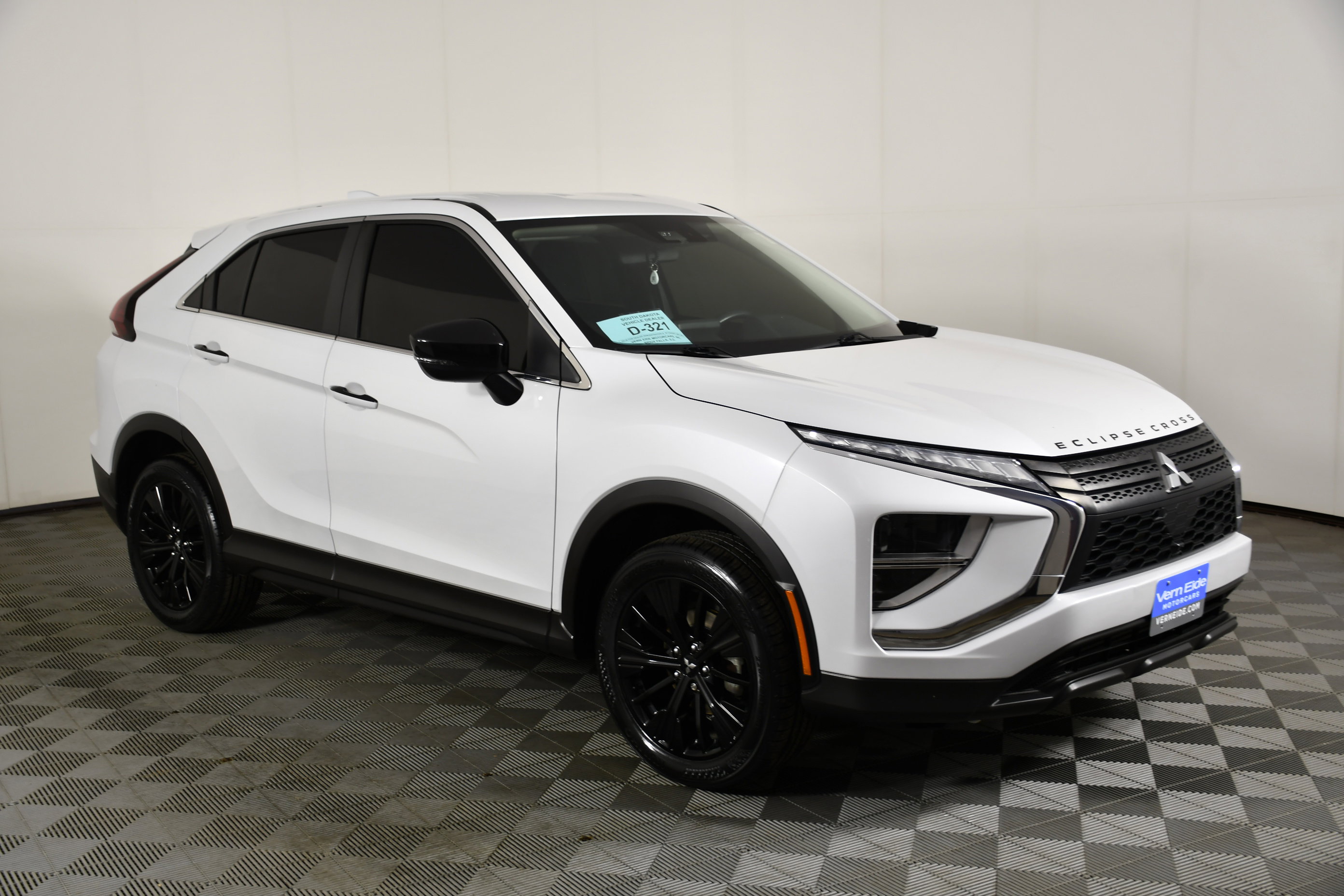 Used 2022 Mitsubishi Eclipse Cross LE image 4