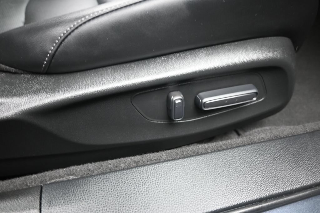 Certified 2023 Honda Accord Touring image 19