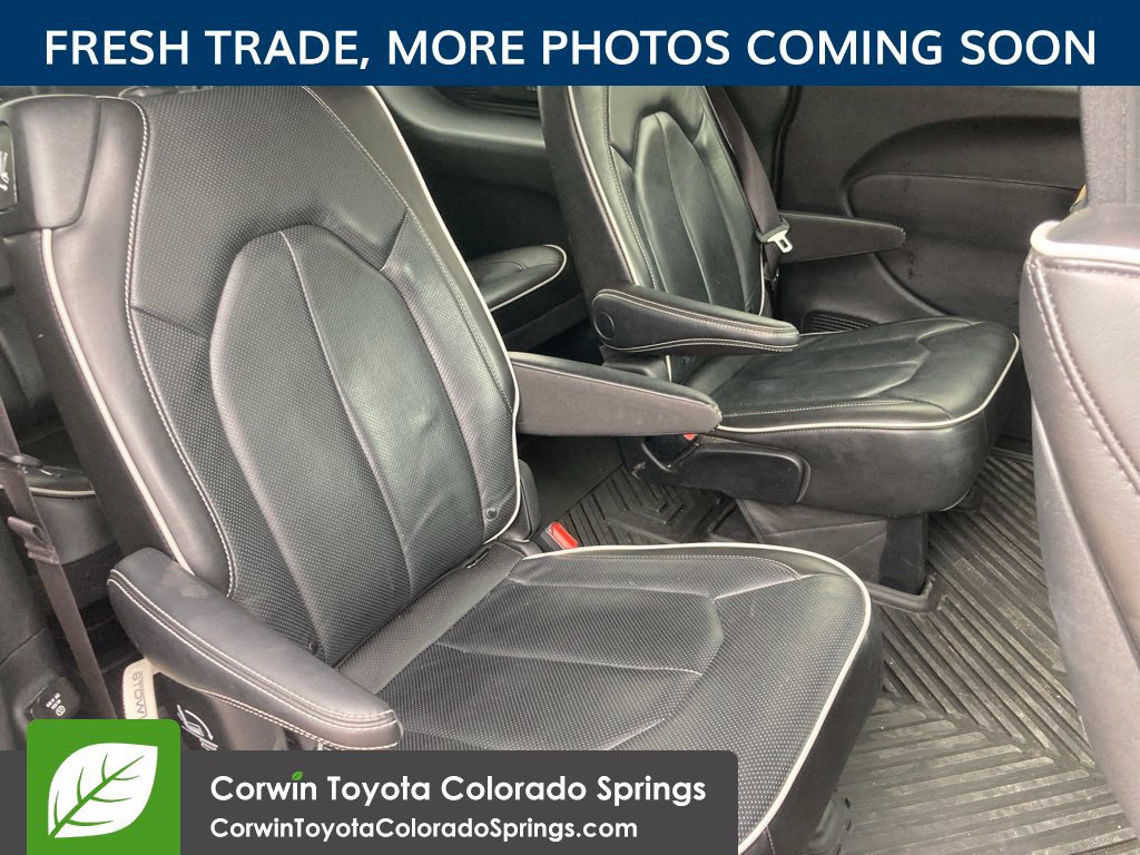 Used 2021 Chrysler Pacifica Limited w/ Uconnect Theater Family Group AWD/4WD image 11