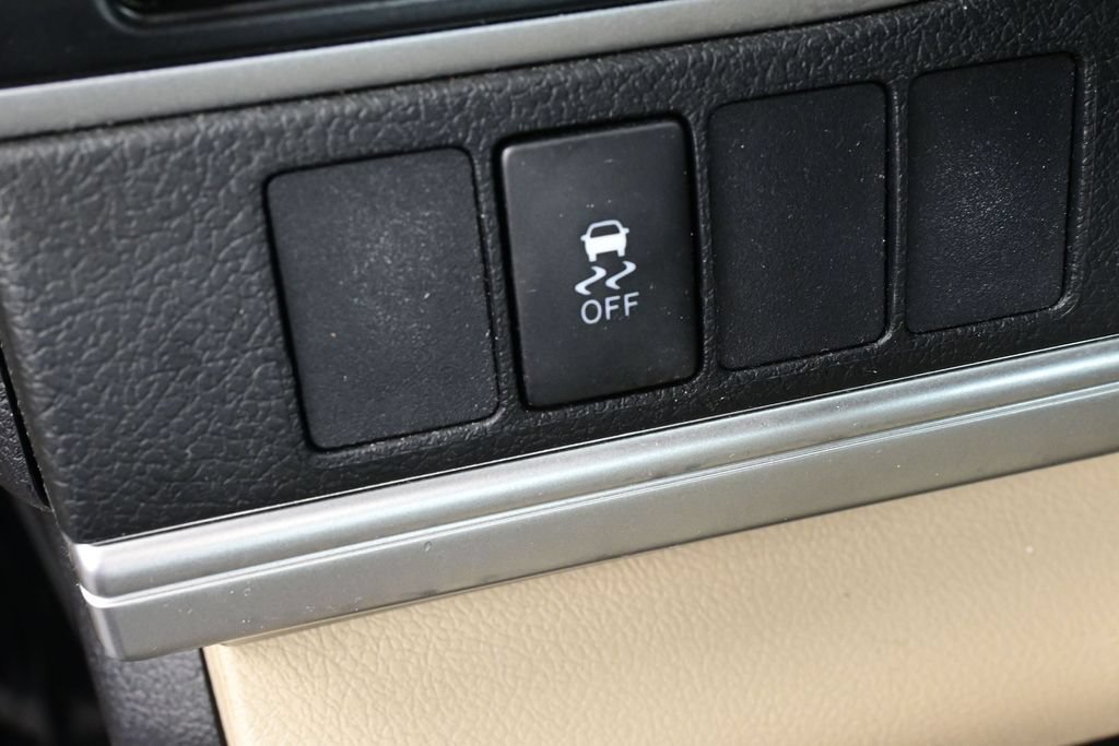 Used 2014 Toyota Camry LE FWD image 22