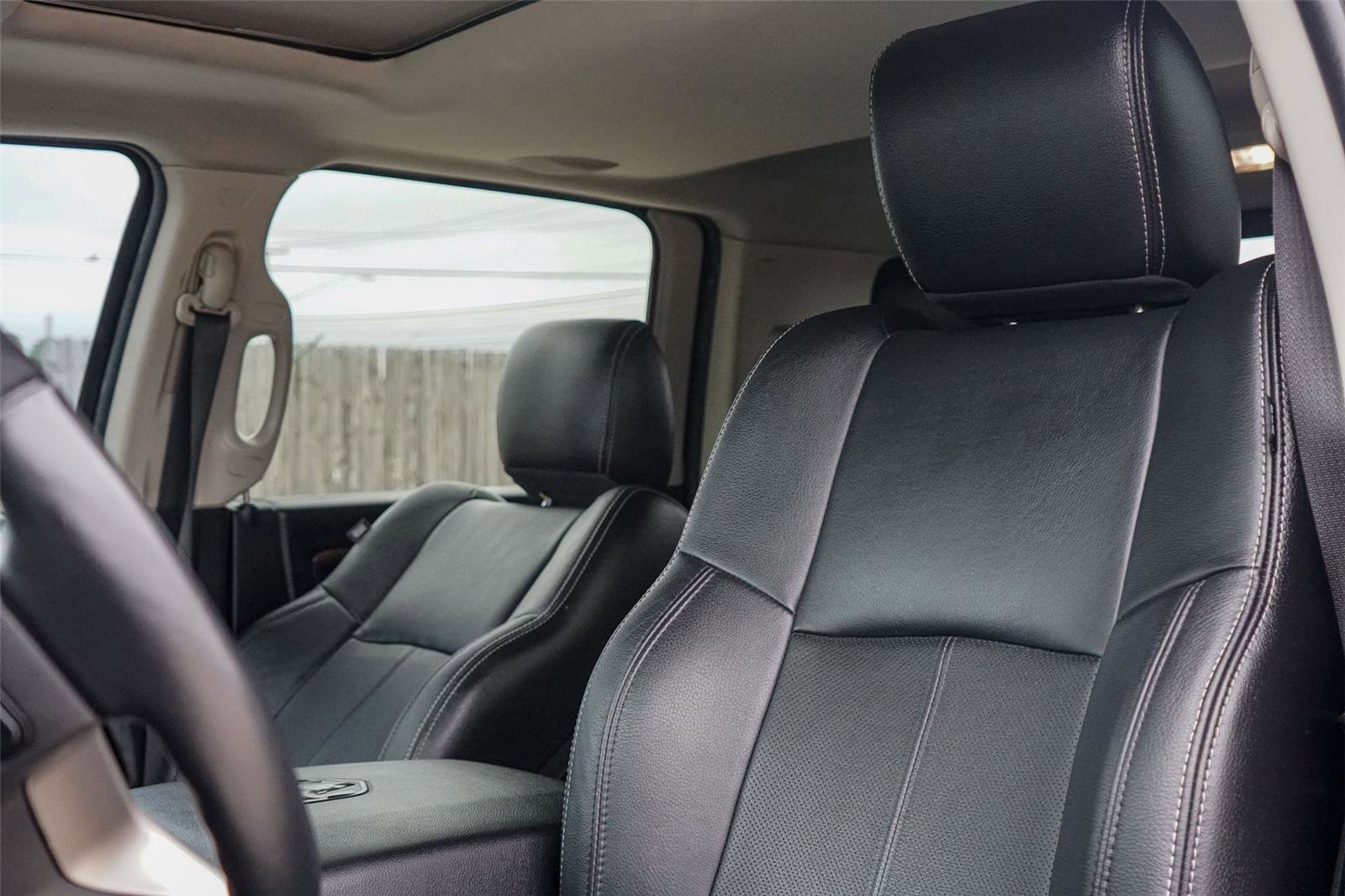 Used 2018 RAM 2500 Laramie w/ Sport Appearance Group AWD/4WD image 11