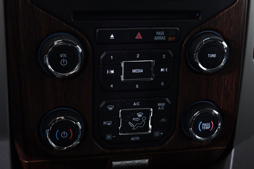 Used 2014 Ford F150 Lariat w/ Equipment Group 502A Luxury image 29