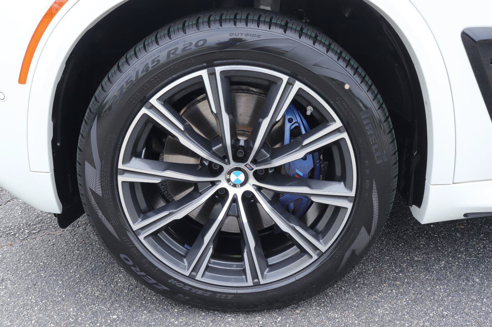 Used 2024 BMW X5 xDrive40i w/ M Sport Package AWD/4WD image 45