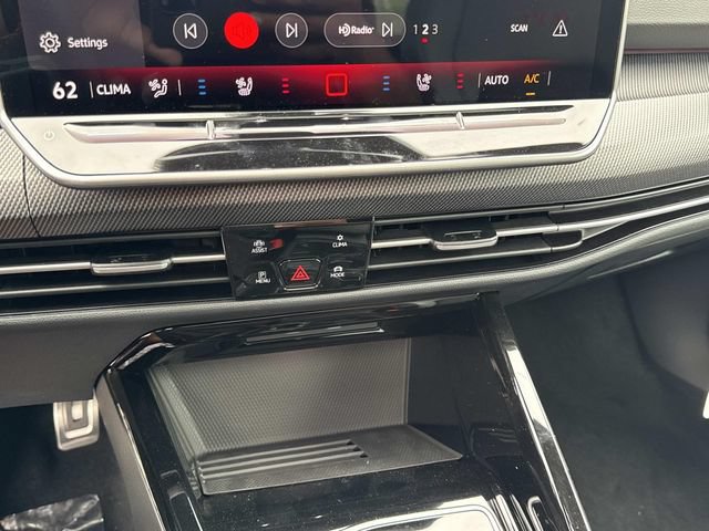 New 2026 Volkswagen GTI SE FWD image 21