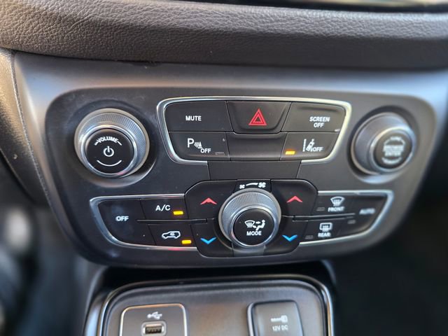 Used 2018 Jeep Compass Limited w/ Navigation Group FWD image 29